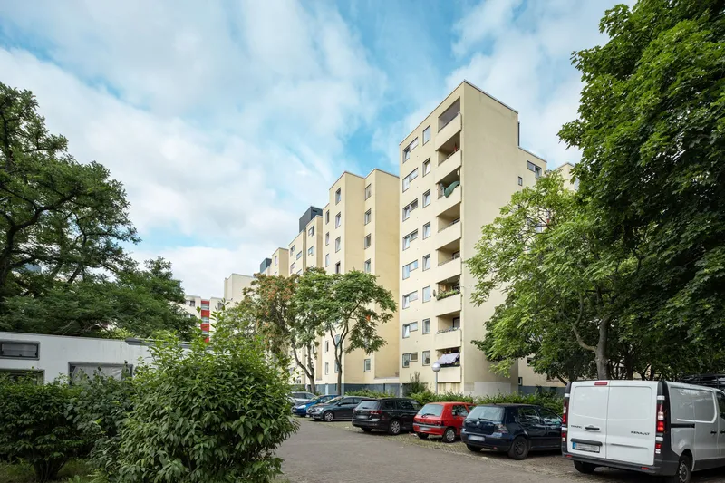 Heimwerker aufgepasst: 1-Zimmer-Wohnung mit Balkon & Aufzug sucht neue Mieter — photo 1